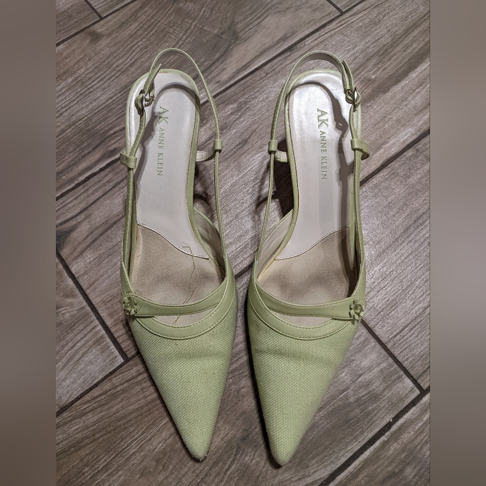 Vintage Anne Klein Linen Kitten Heels Size 8.5